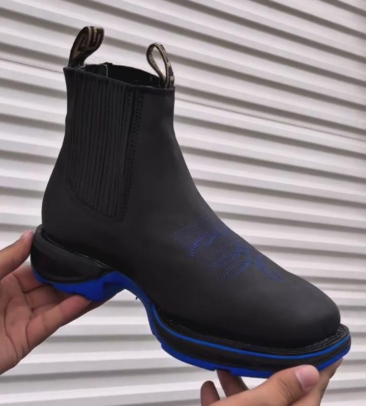 Embroidered Zeus Cowboy Boots