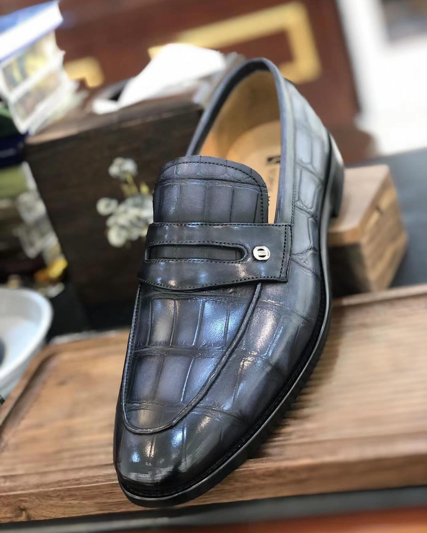 Brazilian Crocodile Moccasins