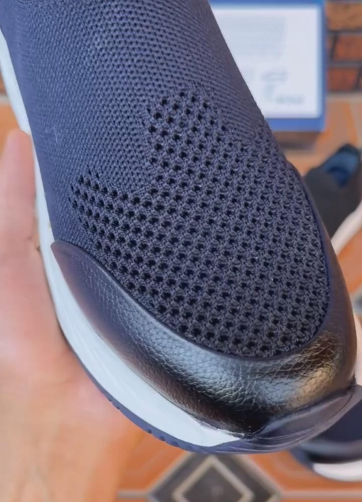 Breathable Mesh Casual Sports Shoes