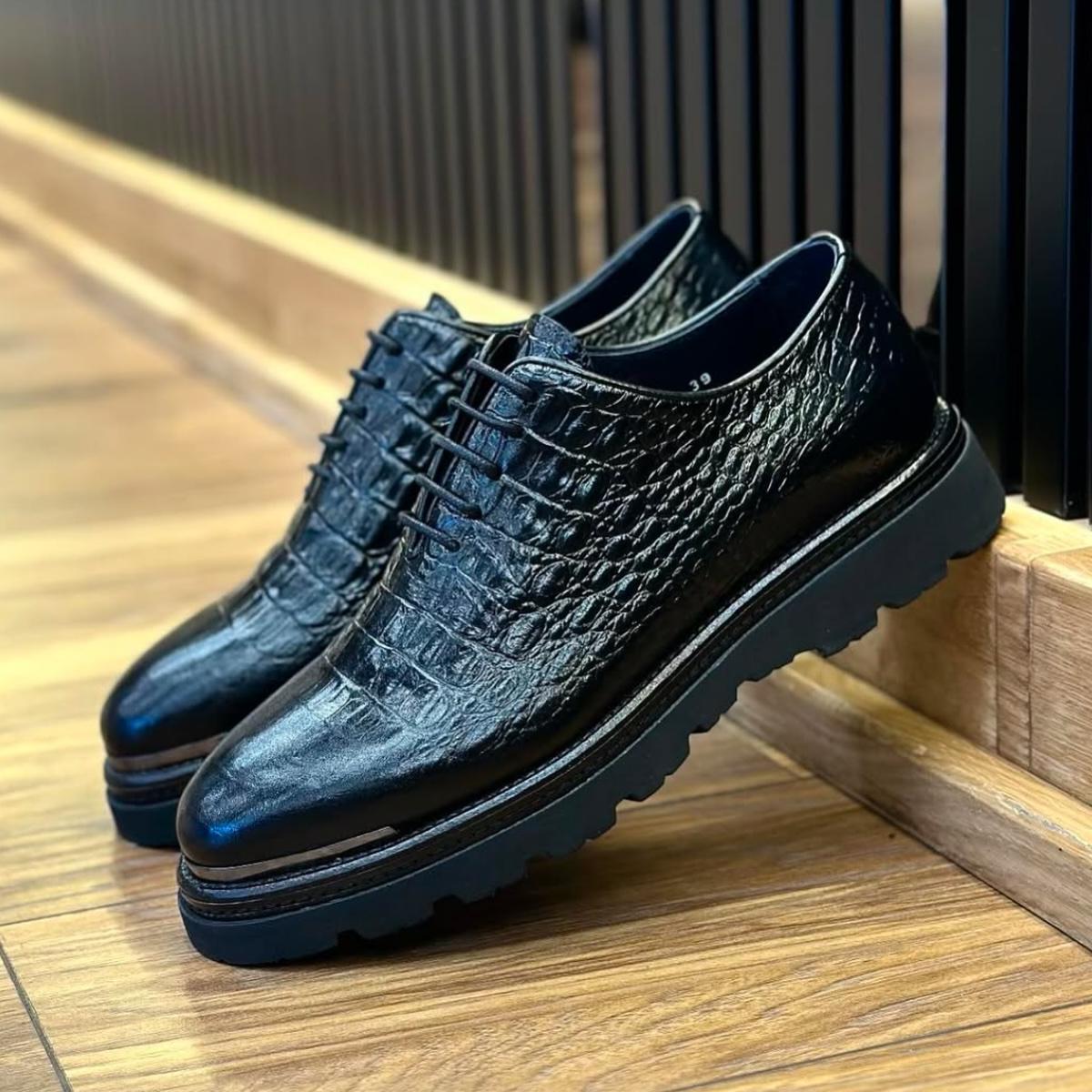 Crocodile Pattern Dress Shoes